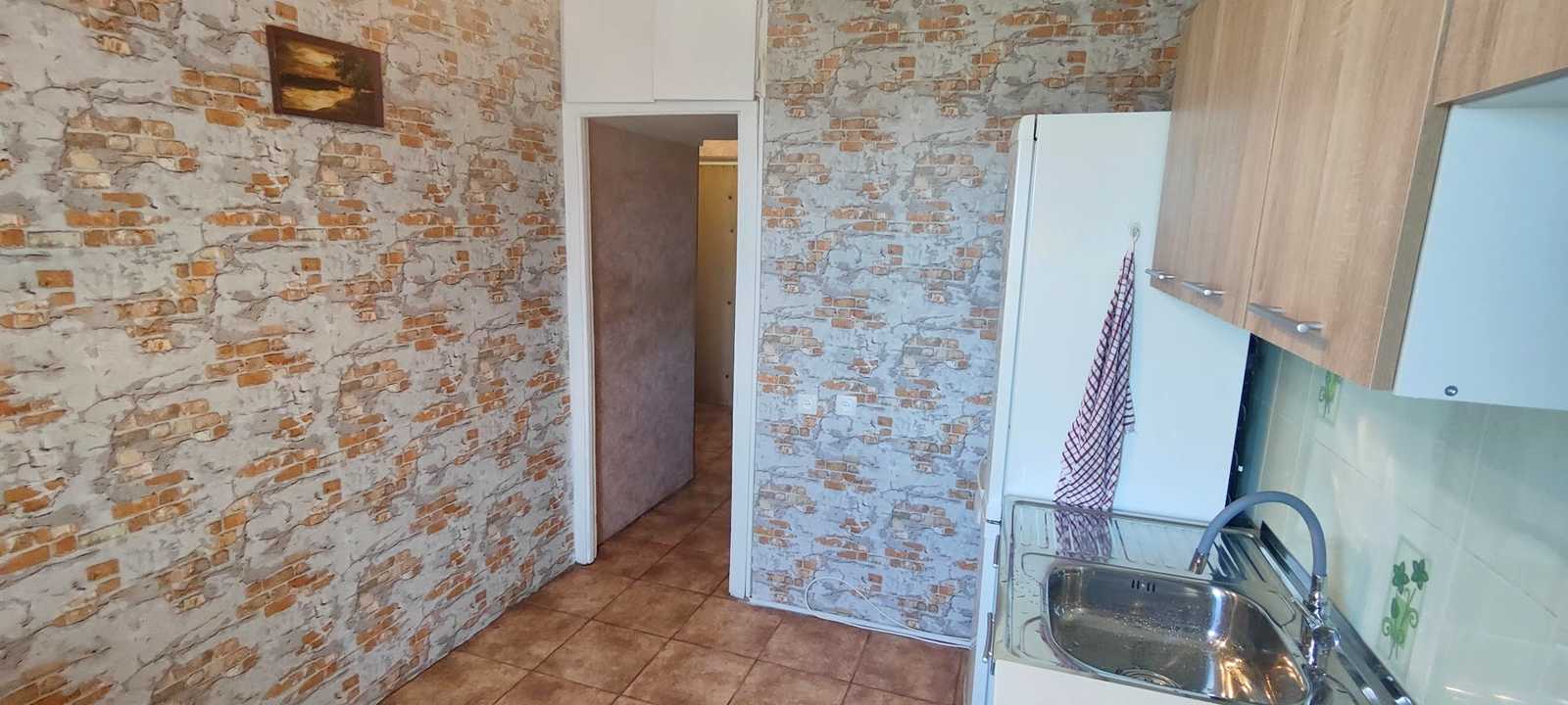 1875958589142742