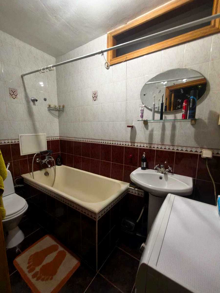 1875962273192370