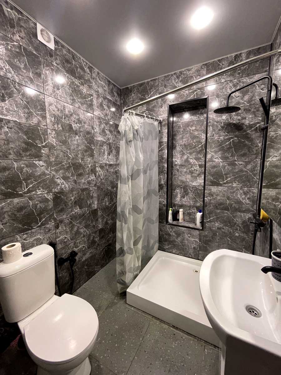1875964637884759