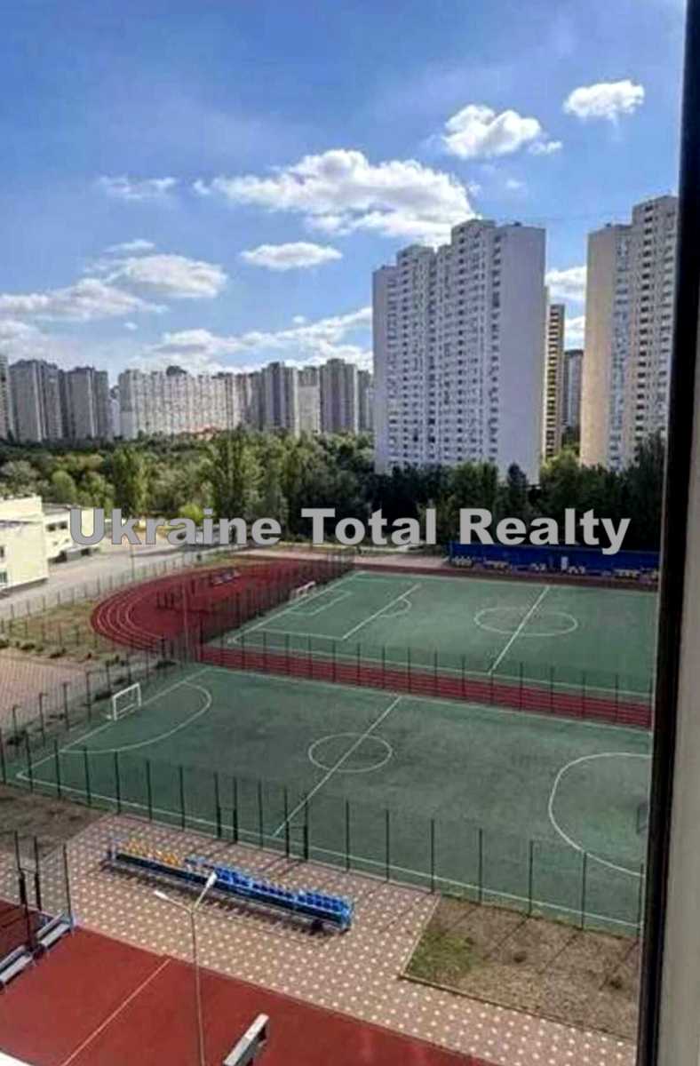 1875967887883093