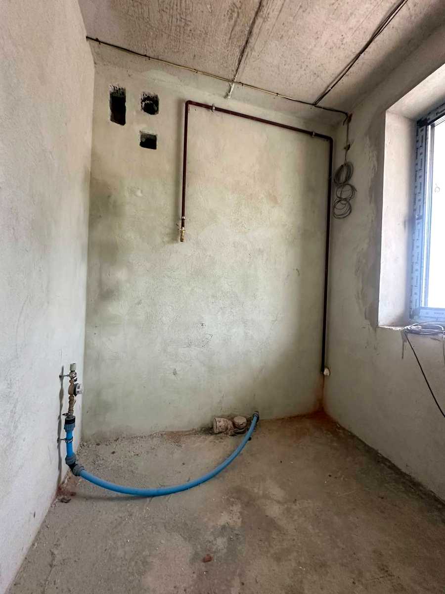 1875969566588214