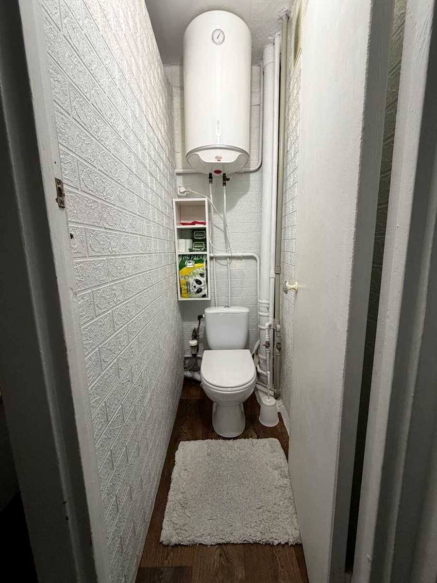 1875971937471915