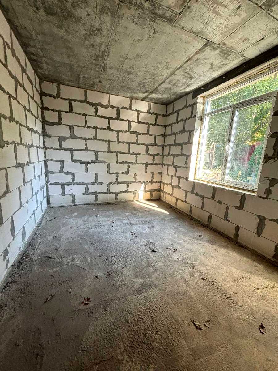1876015246344037
