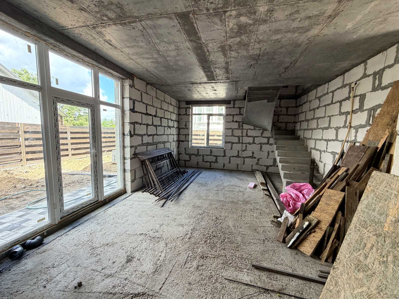 1876015302772531