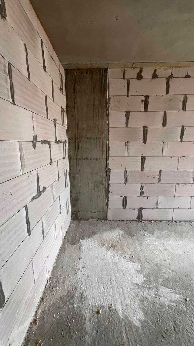 1876017179625827