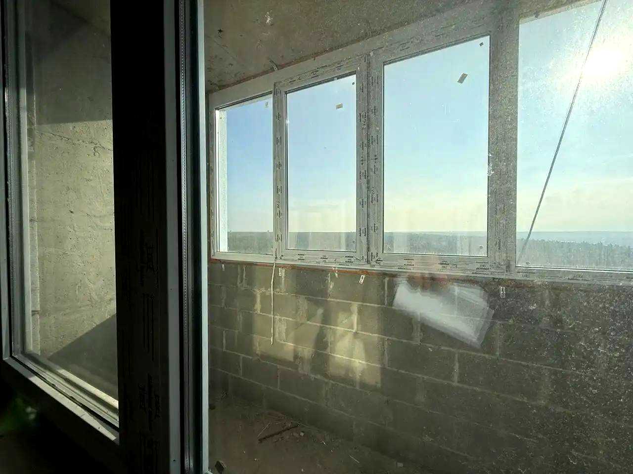 1876020276028897