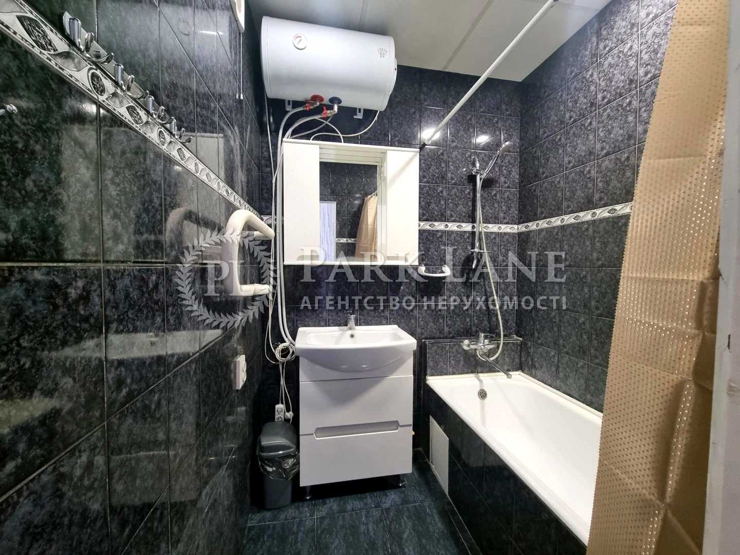1876021428792501