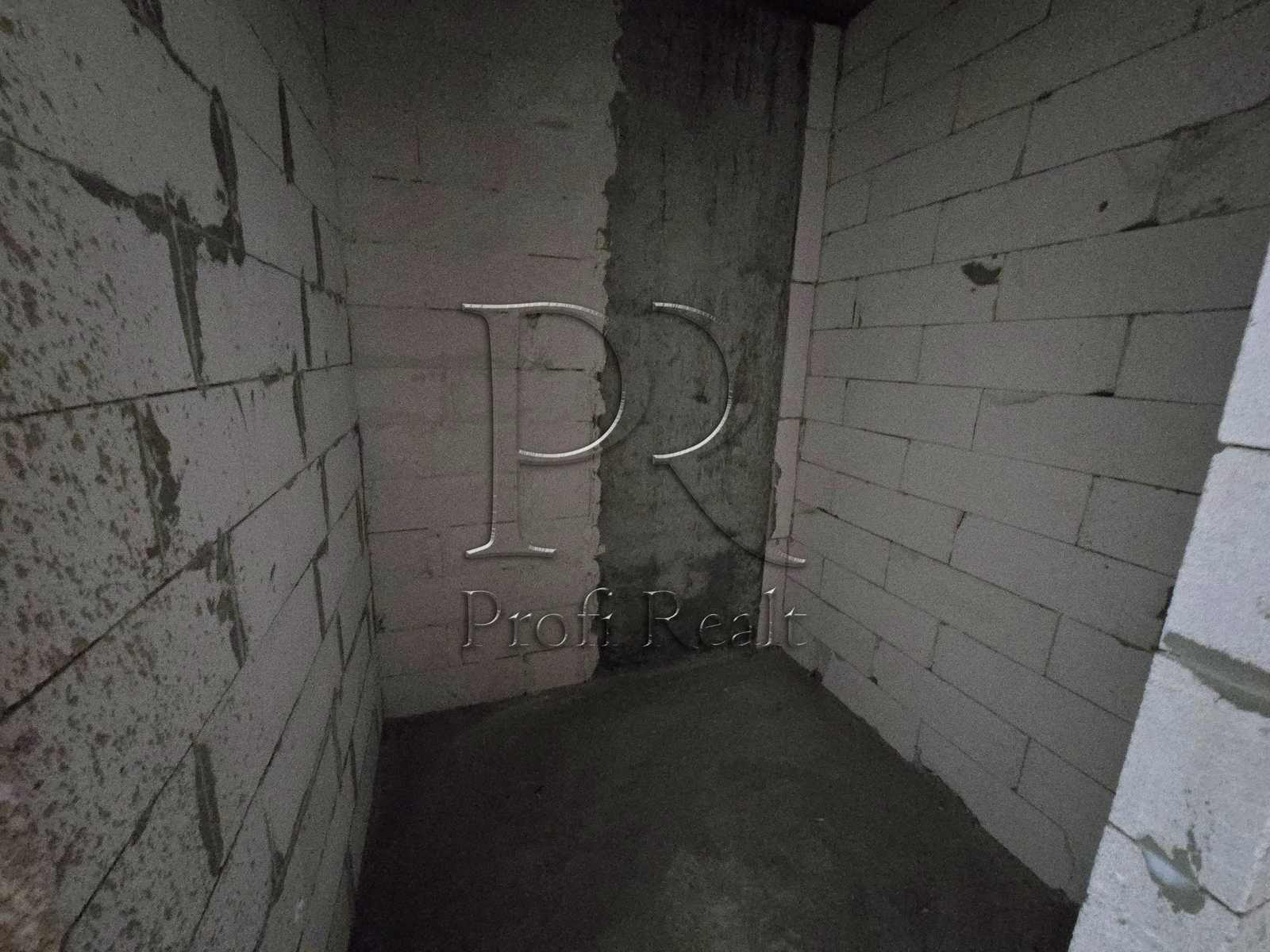 1876022748993868