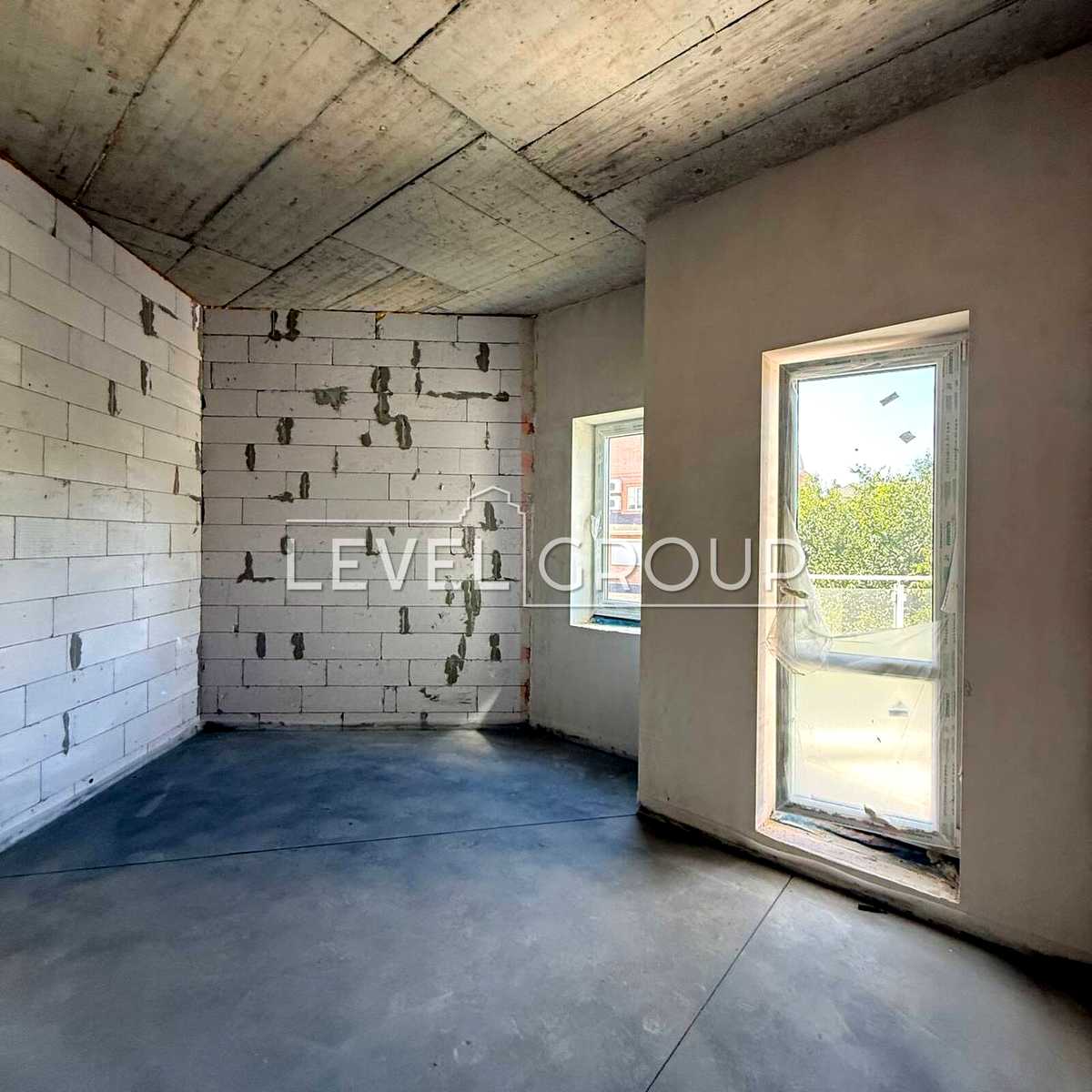 1876025153552658