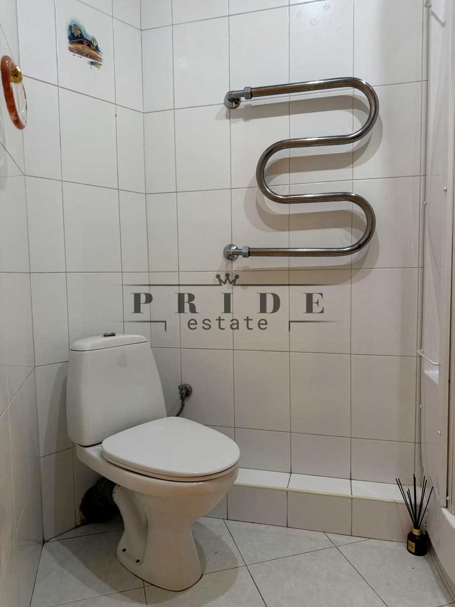 1876025483298930