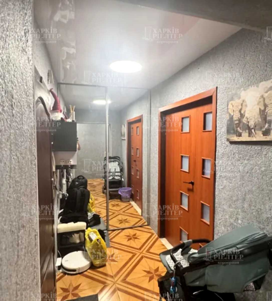 1876025761169425