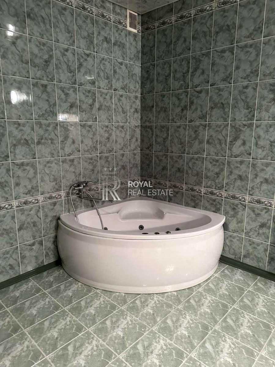 1876026812277835