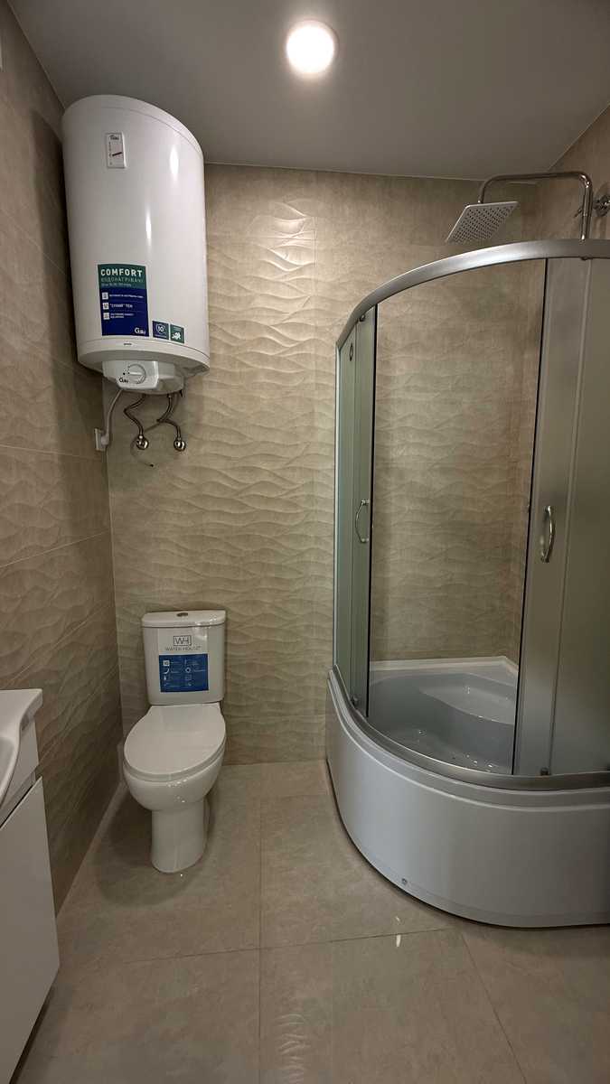 1876027898164306
