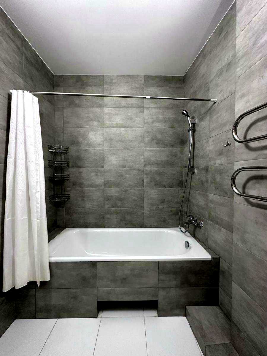 1876029179633162