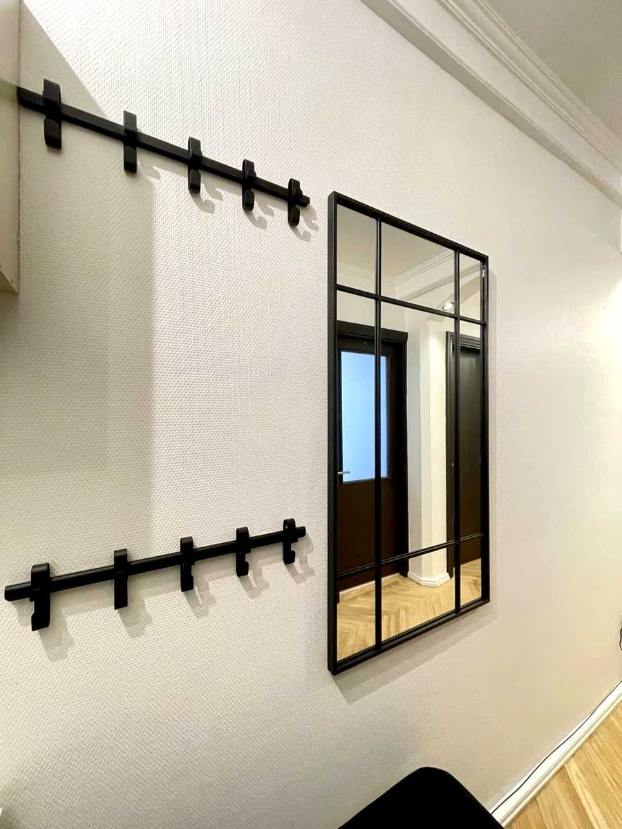 1876032675936595