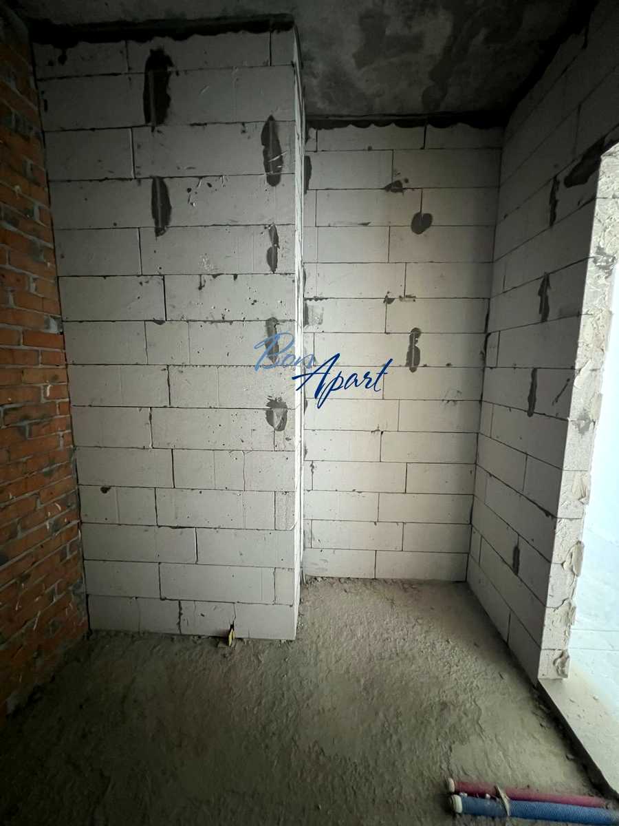 1876033849677842