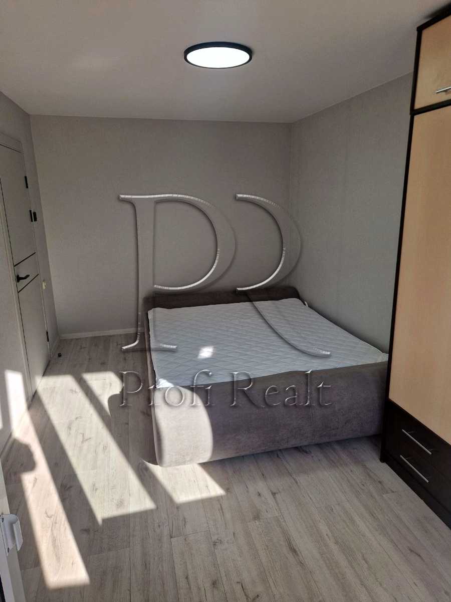 1876034281847137
