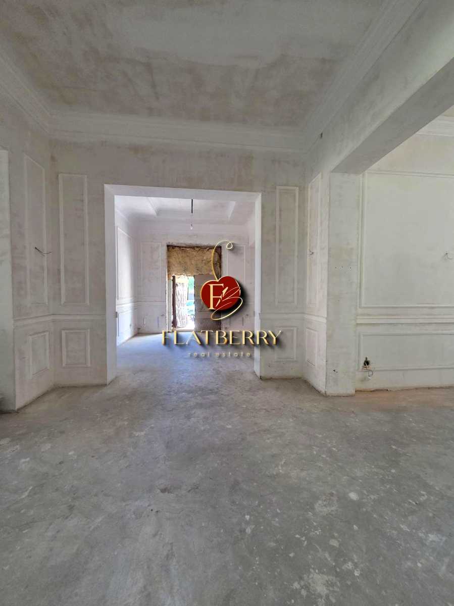 1876035589660965