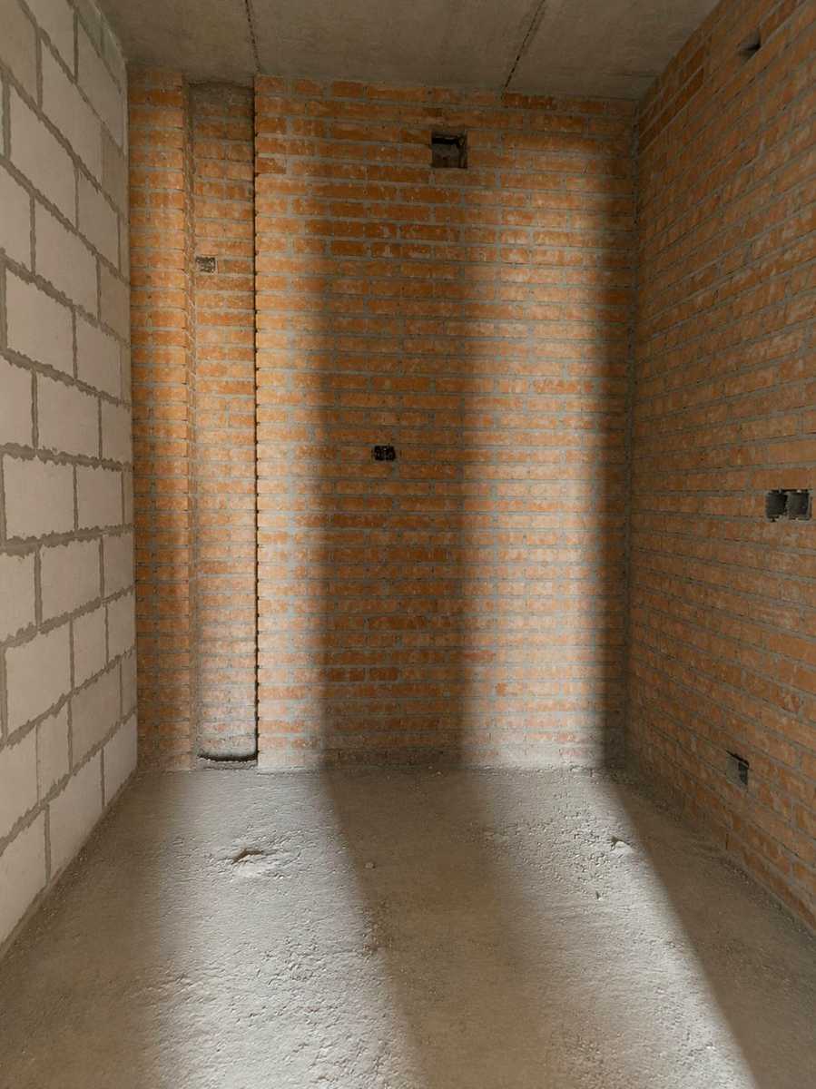 1876037137911935