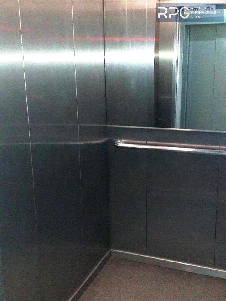 1876038379879678