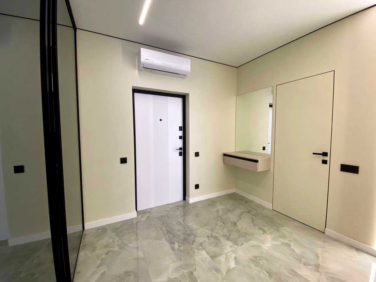 1876038723995746
