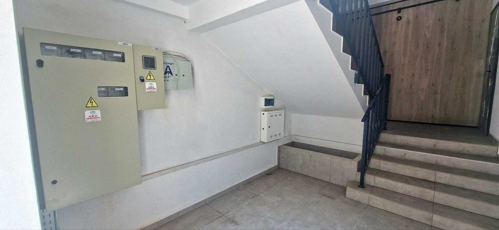1876039218911697