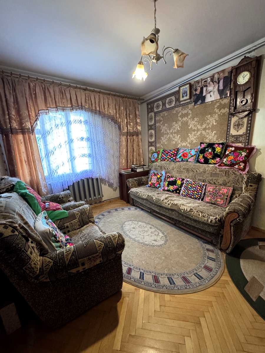 1876040233130866