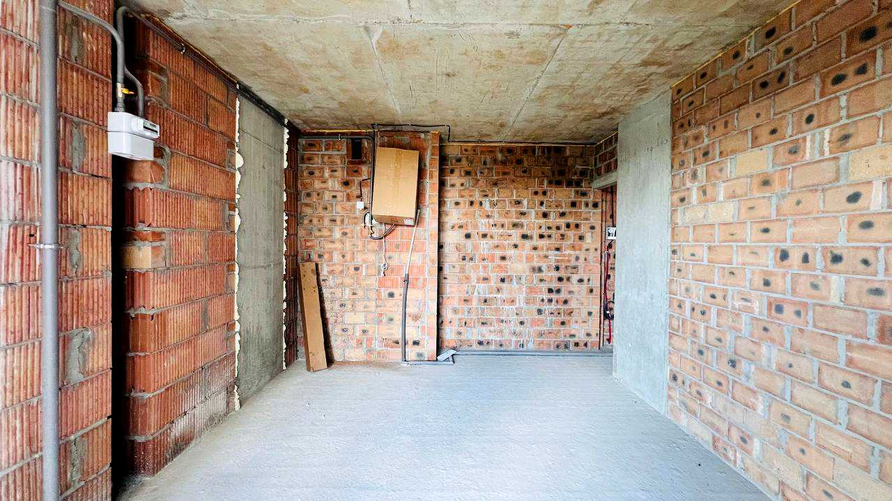 1876040841433692