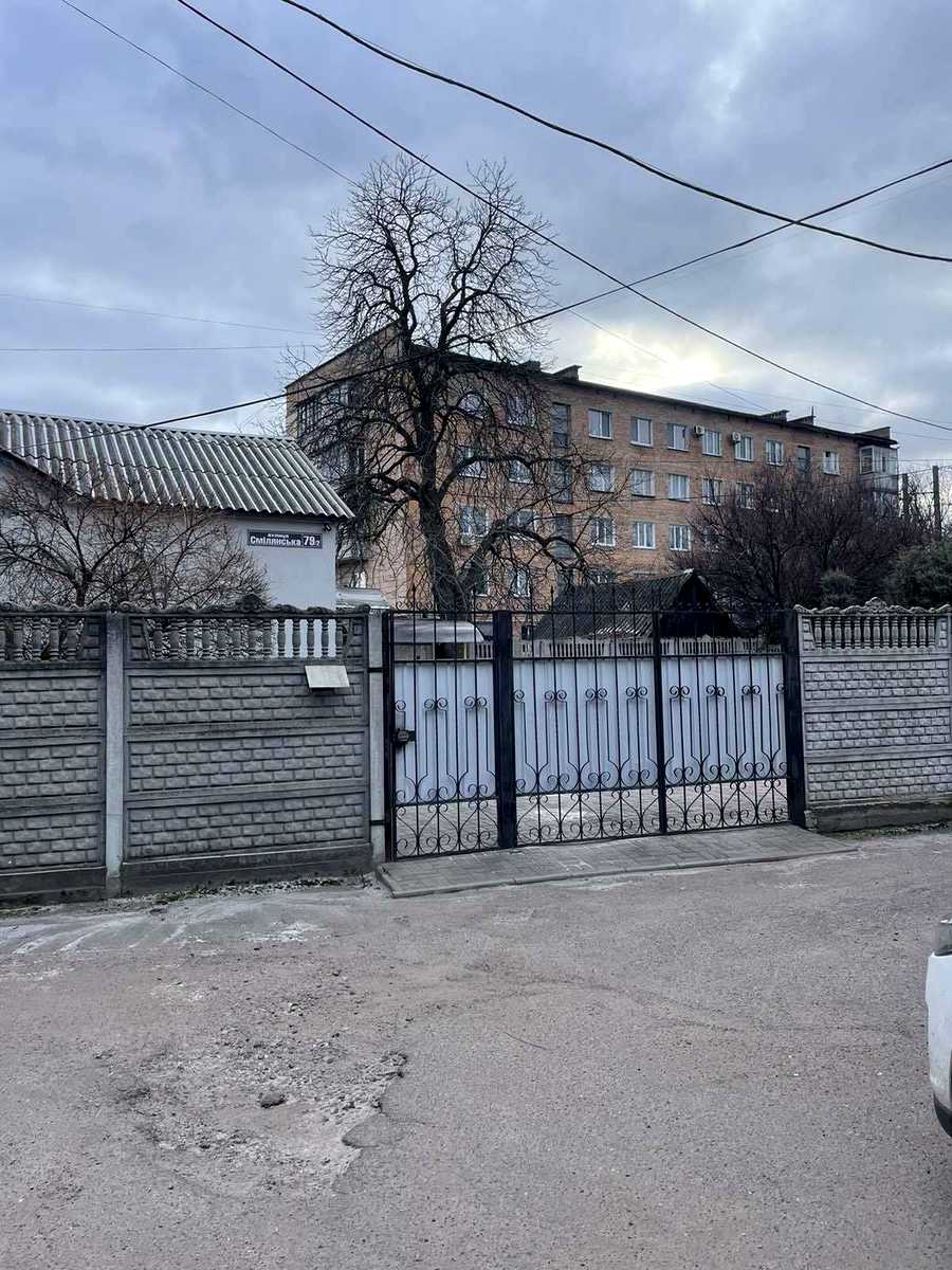 1876041262831215