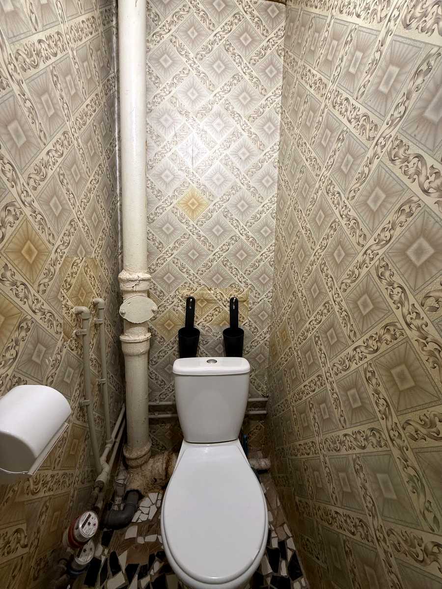 1876042188147933