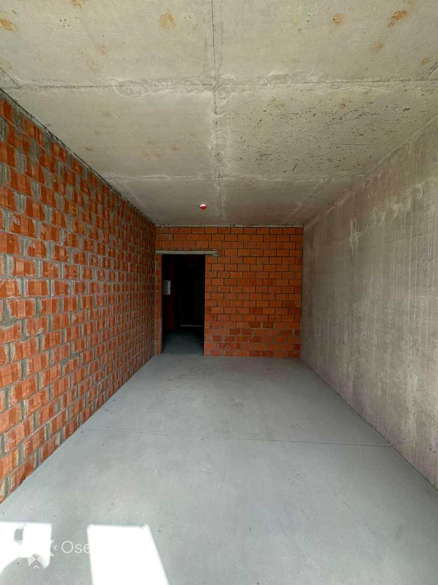 1876043739333412