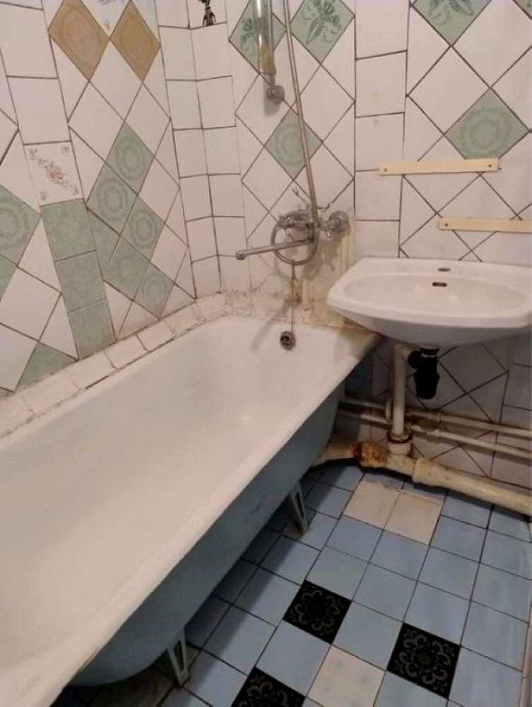 1876043854060993