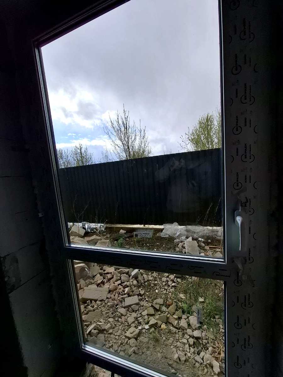 1876043876863332