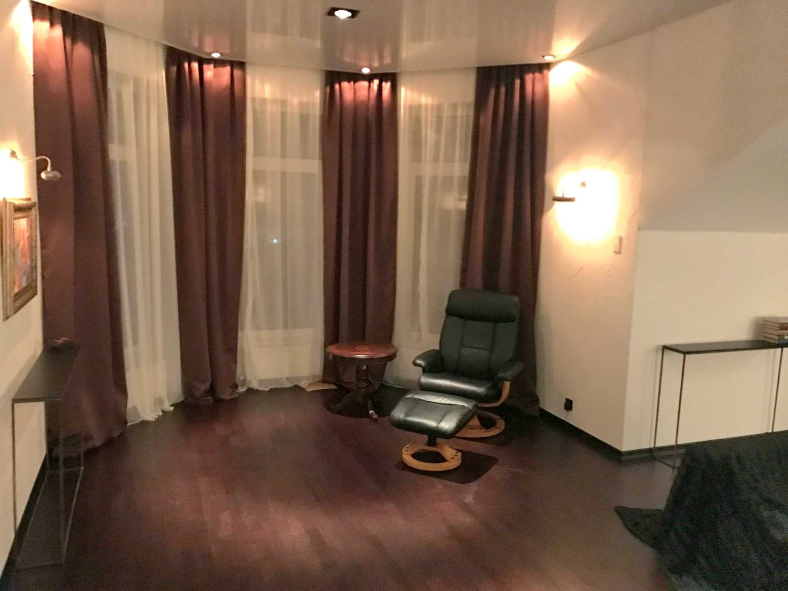 1876045140075408