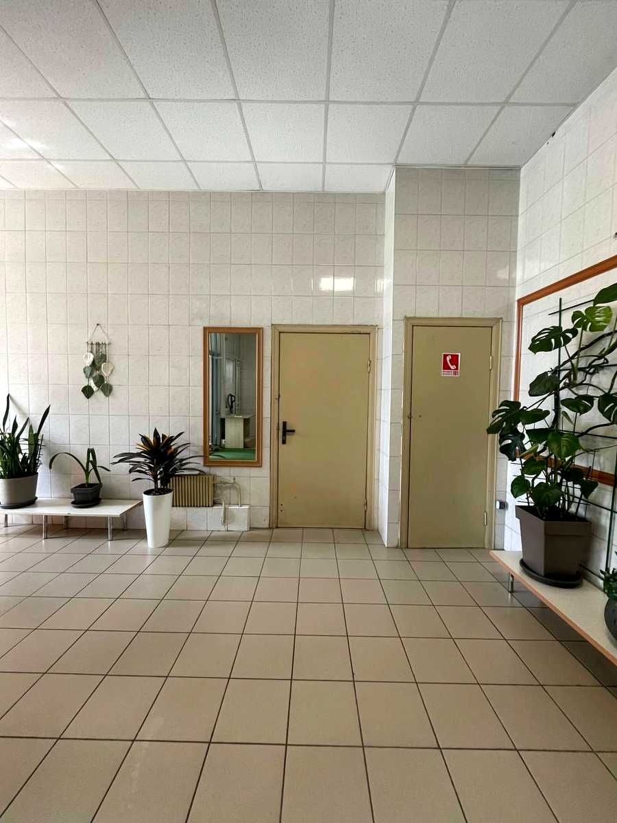 1876045504800409