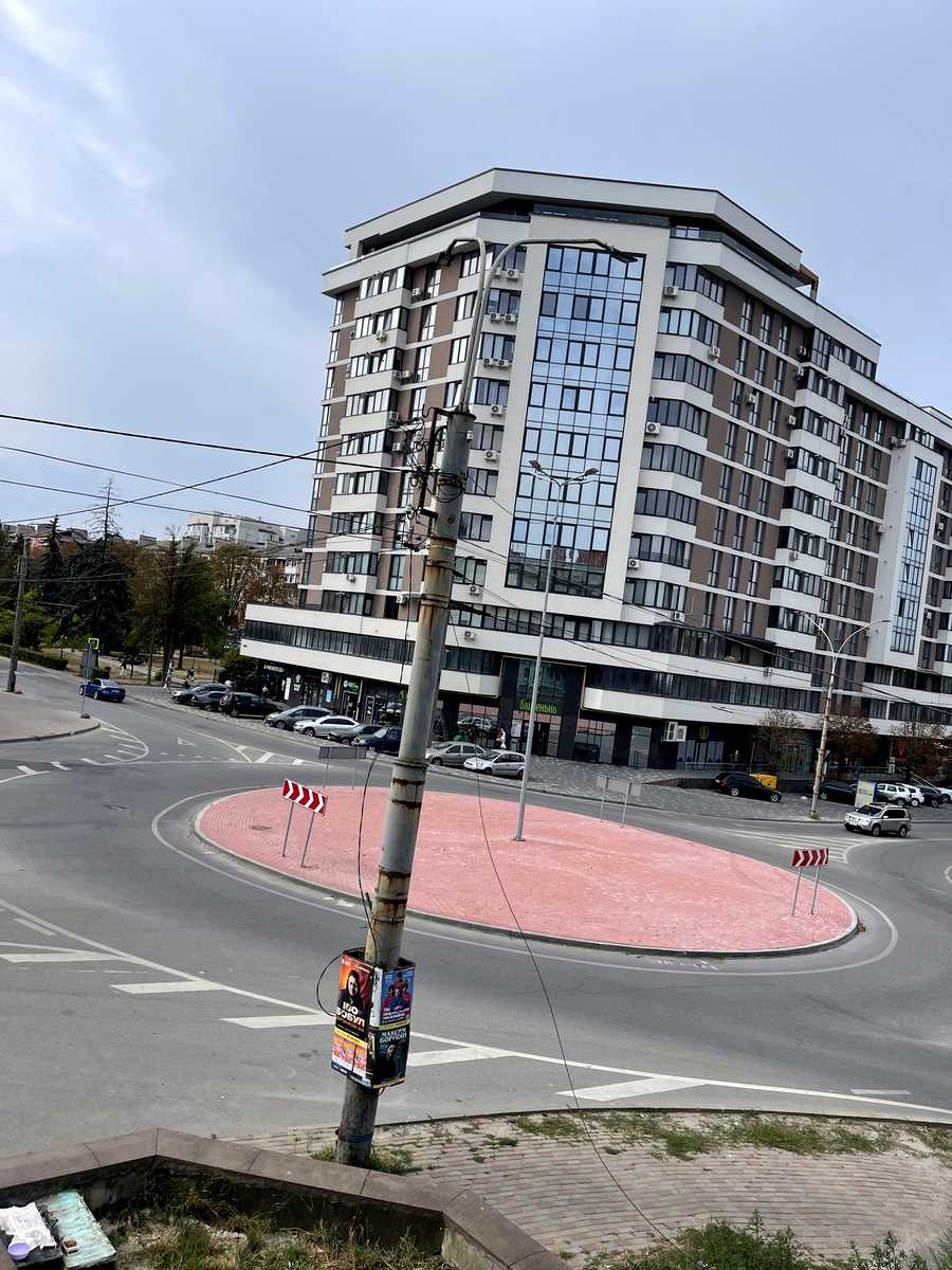 1876045758426407