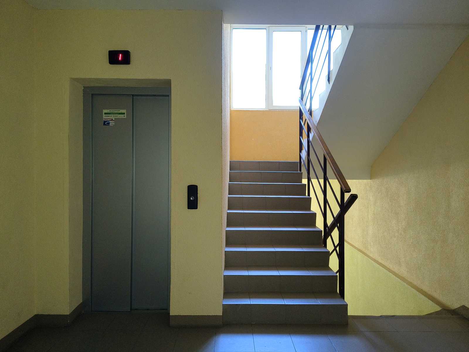 1876048925571357