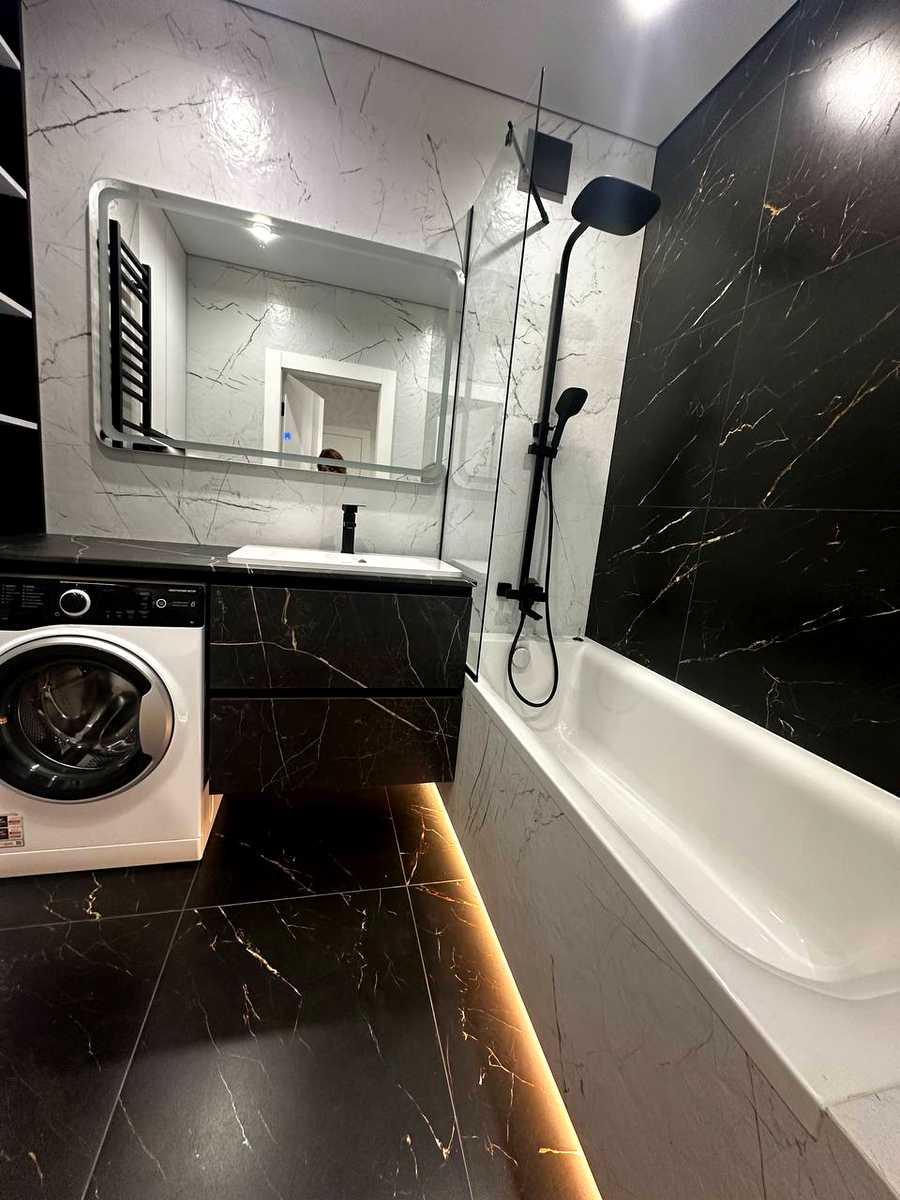 1876049362456745