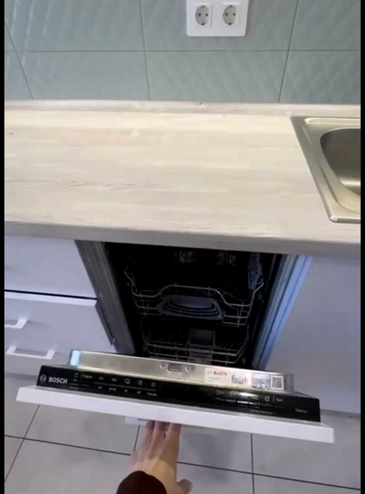 1876052006752459