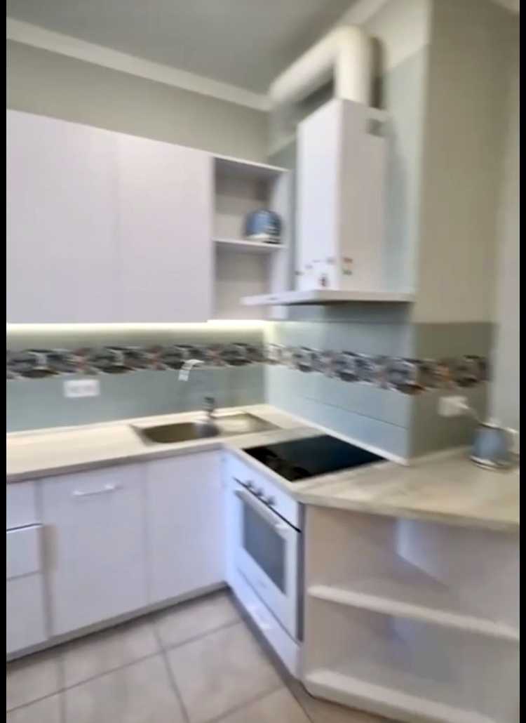 1876052006773060