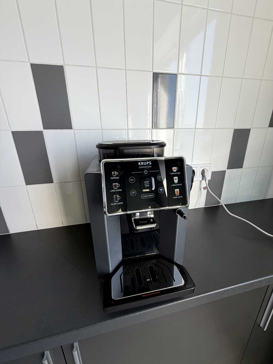 1876053285771180