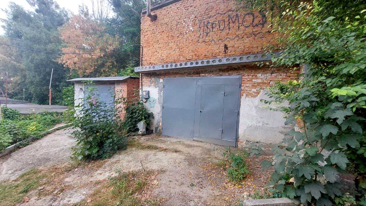 1876058372932132