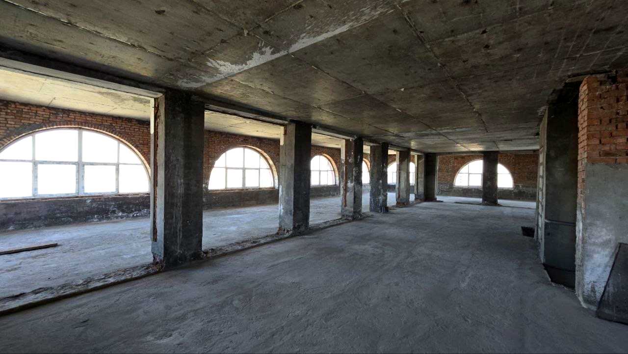 1876058700352983