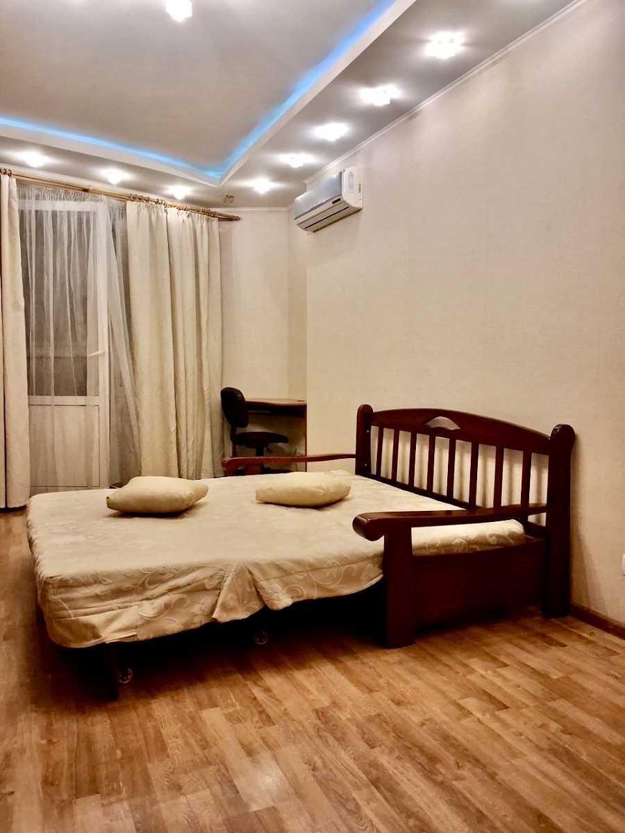 1876060008663355
