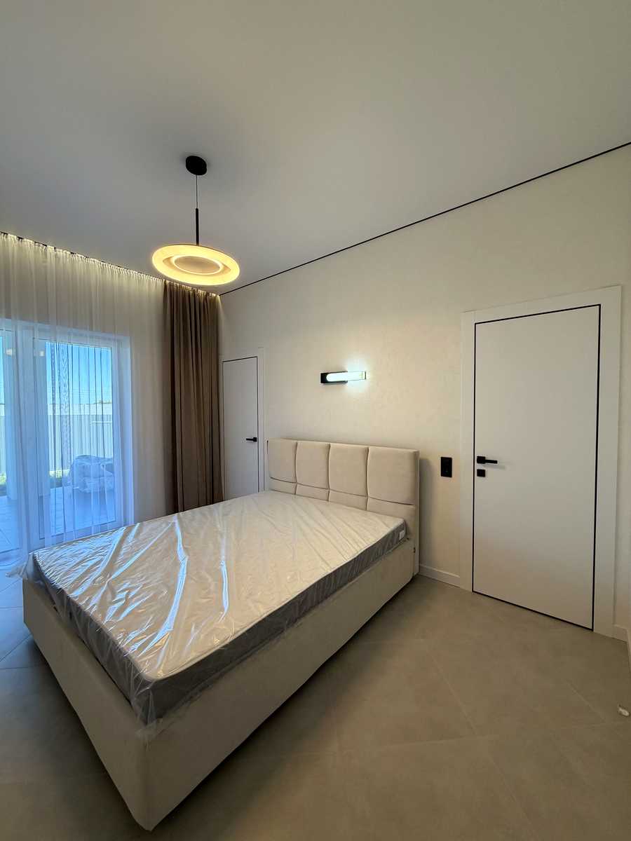 1876062749403230