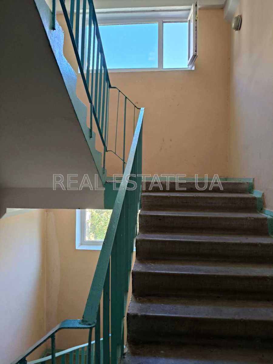 1876105749667815