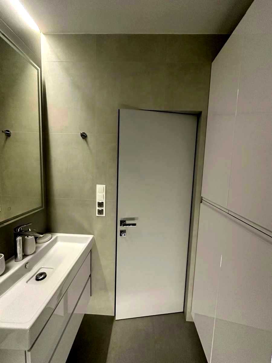 1876116722120692