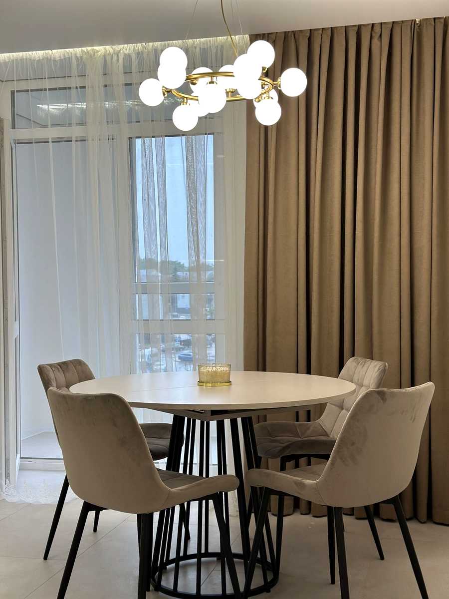 1876120213857475