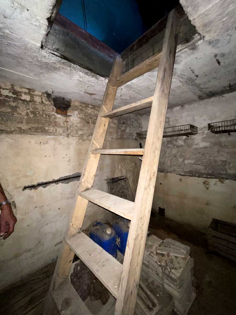 1876128902823489