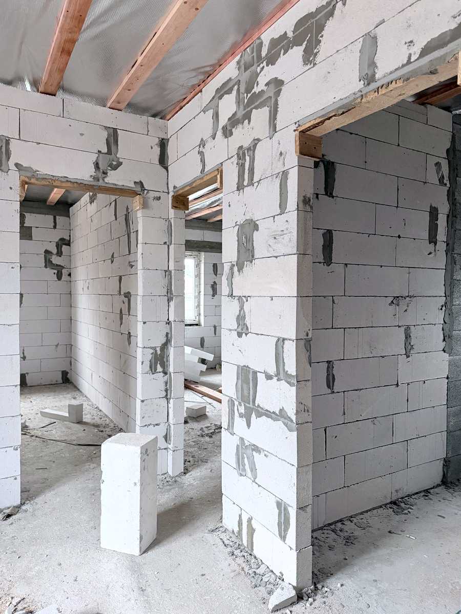 1876131671981811
